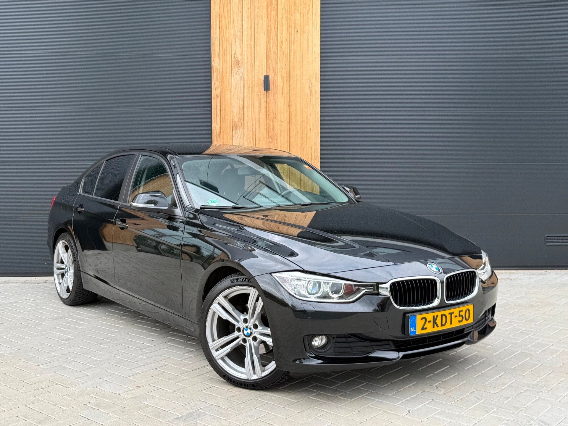 BMW 3-serie 316d Executive (bj 2013) XENON|AUTOMAAT|PARKSENS, Auto's, Automaat, Zwart, Origineel Nederlands, Bedrijf