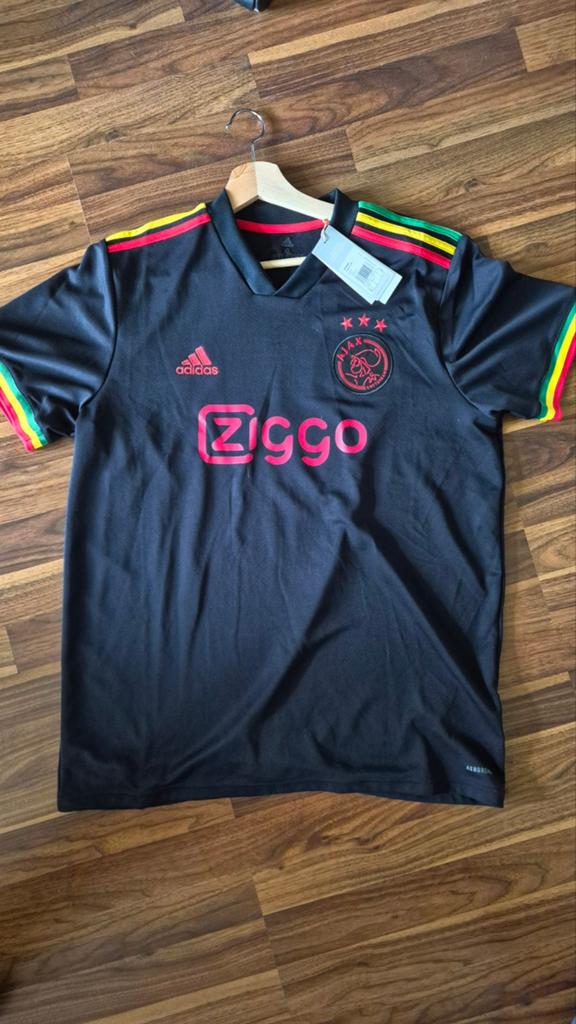 Adidas Ajax 3e Tenue Bob Marley Editie 2021/22 - Maat XL, Sport en Fitness, Voetbal, Maat XL, Ophalen of Verzenden, Nieuw, Shirt