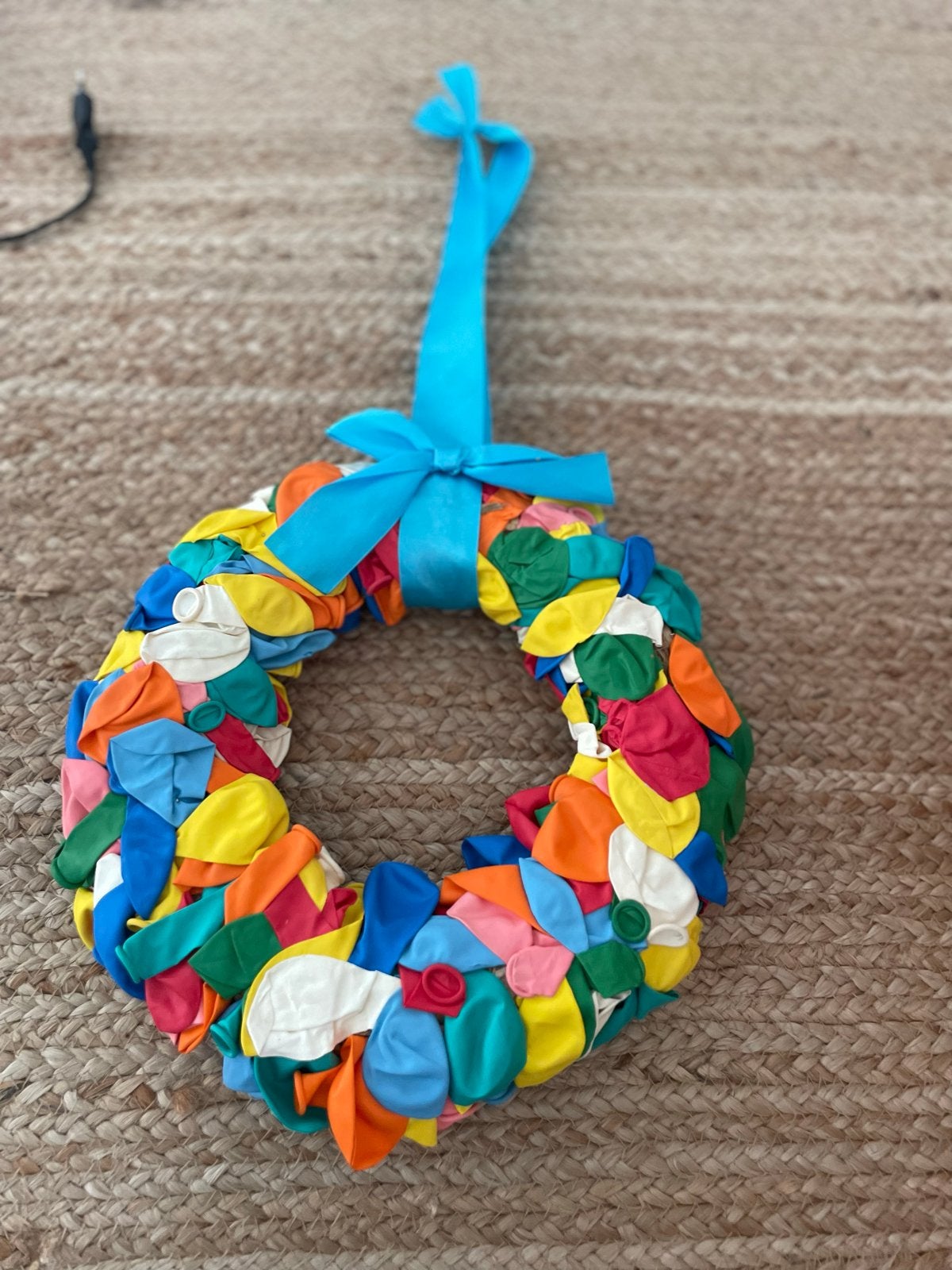 Kleurrijke ballonnenkrans - Feestelijke decoratie, Ophalen of Verzenden, Nieuw, Versiering, Verjaardag