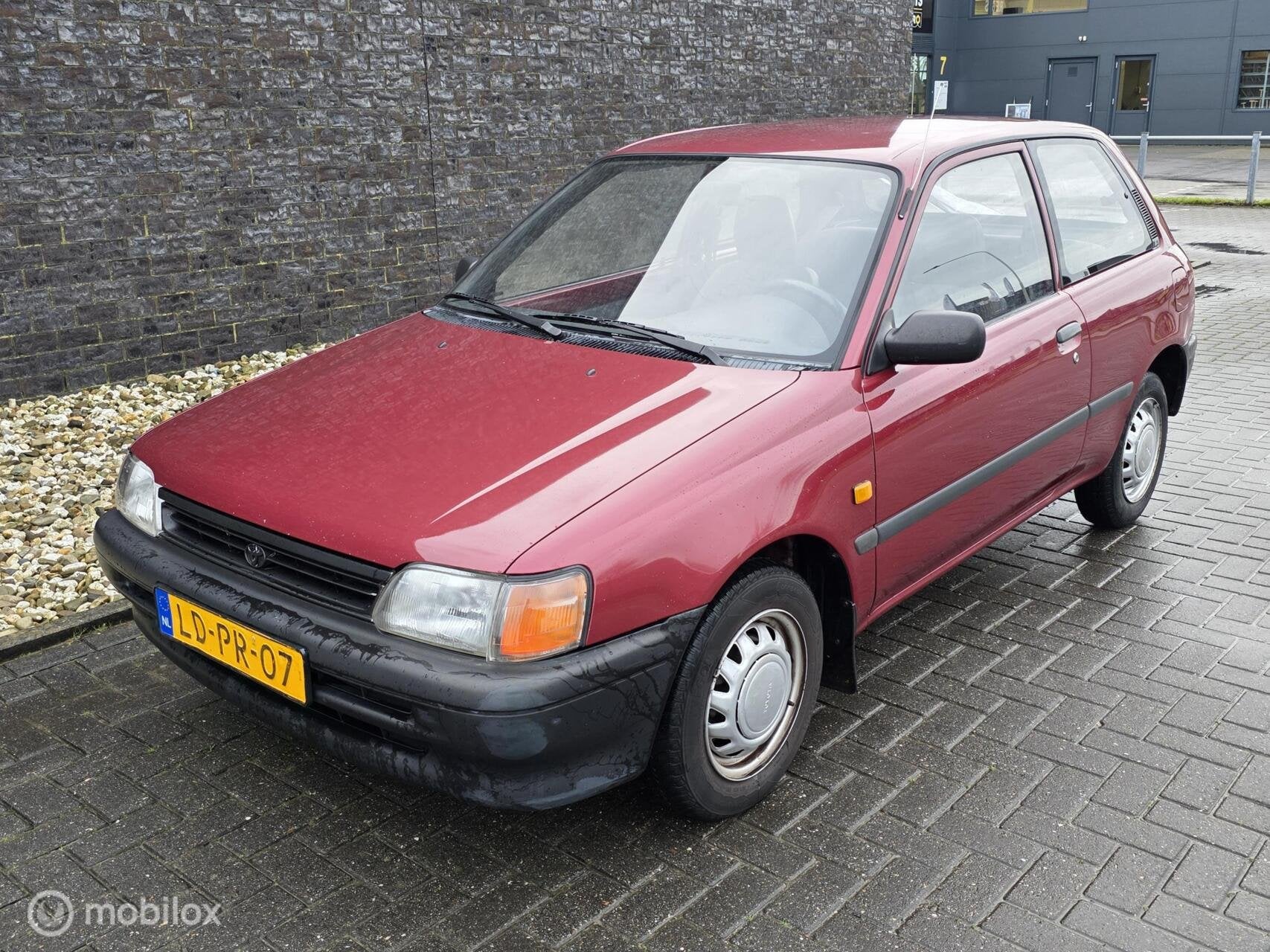 Toyota Starlet 1.3i Smash - Automaat - Apk 05-2027!, Auto's, Toyota, Gebruikt, 4 cilinders, Starlet, 400 kg