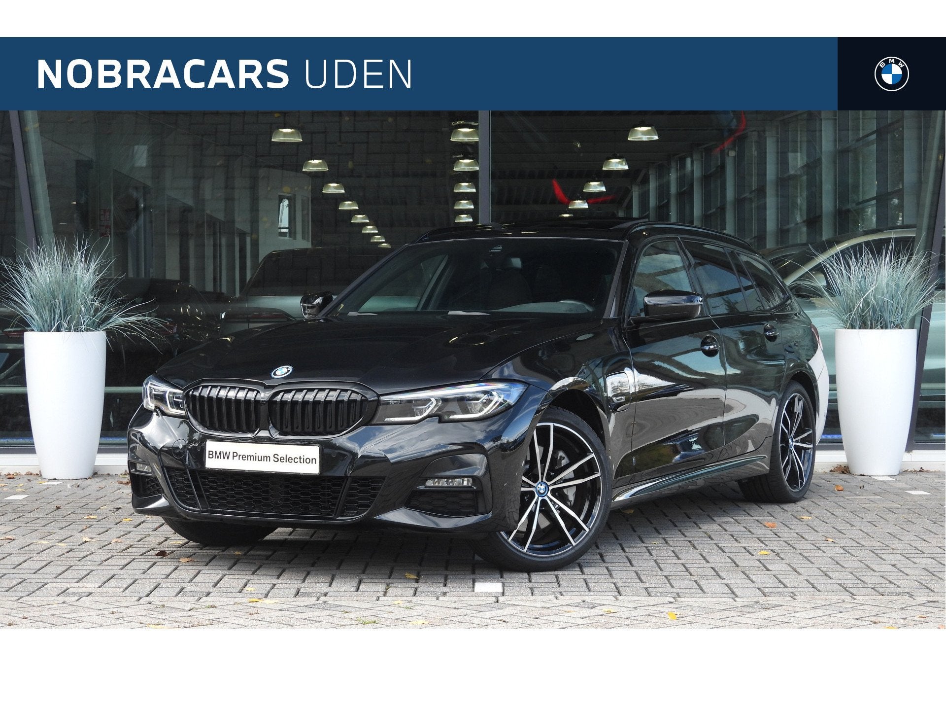 BMW 3 Serie Touring 330e High Executive M Sport Automaat / P