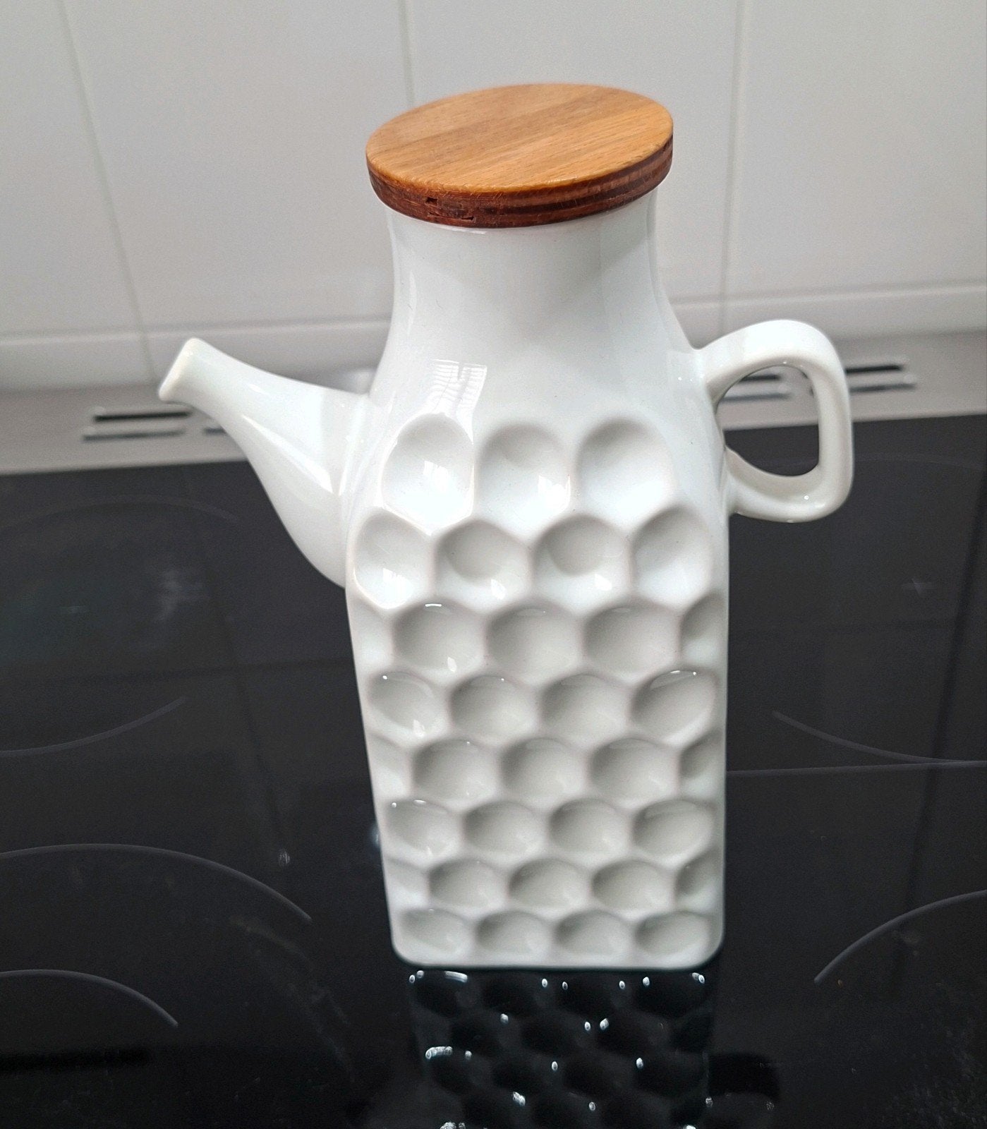Porselein olijfolie fles, Ophalen, Overige typen, Zo goed als nieuw, Wit