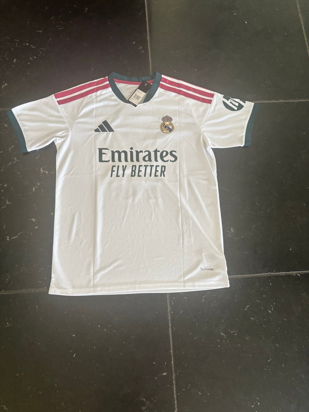Kylian Mbappé Real Madrid Thuis Voetbalshirt 26/27 Nieuw, Maat L, Ophalen of Verzenden, Nieuw, Shirt