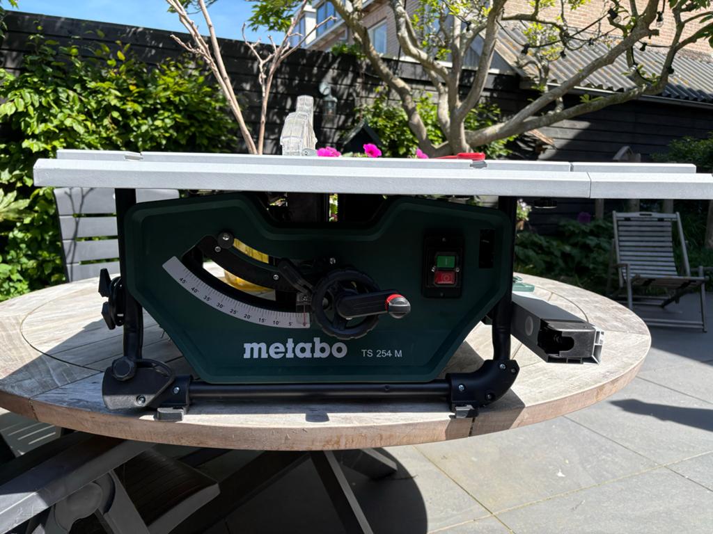 Metabo TS 254 M Tafelzaag - Zo goed als nieuw, Ophalen, 70 mm of meer, Overige typen, Zo goed als nieuw