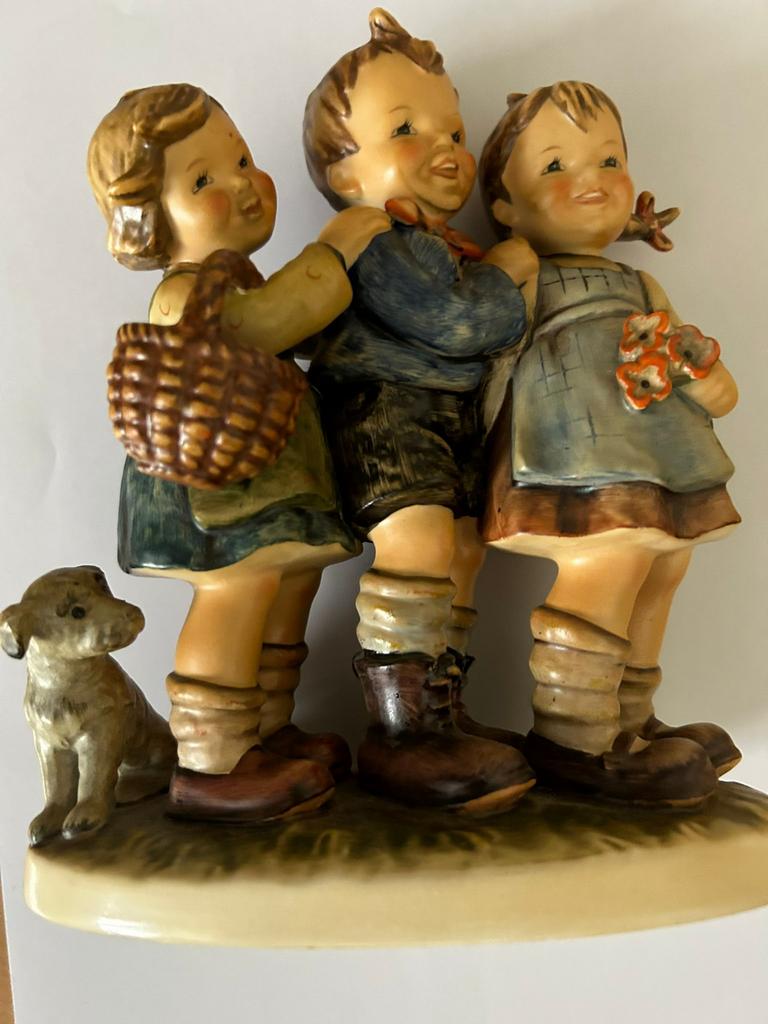 Hummel beeld, Verzamelen, Beelden en Beeldjes, Ophalen of Verzenden, Zo goed als nieuw, Hummel
