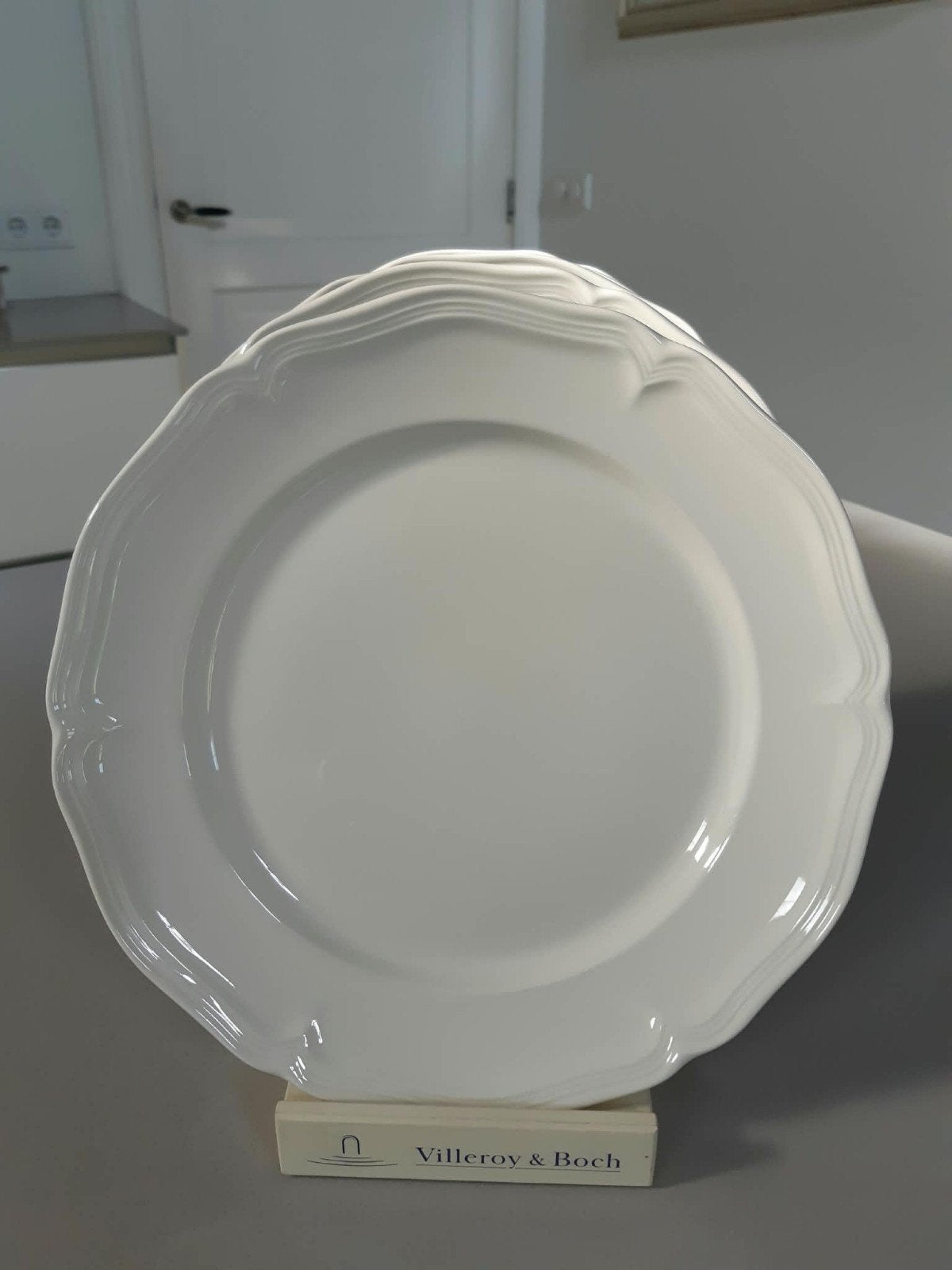 5 Dinerborden 24 cm Villeroy en Boch Manoir, Ophalen of Verzenden, Zo goed als nieuw, Bord(en), Overige stijlen