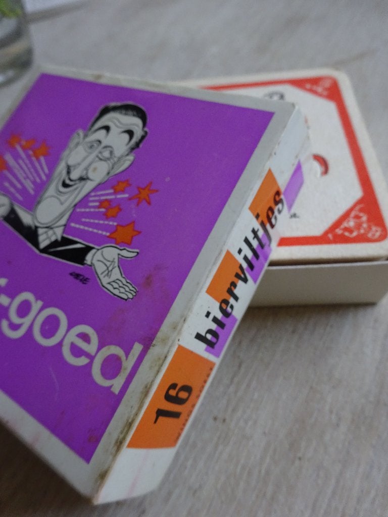 Bar-Goed: bierviltjes moppen van Max Tailleur en Eppo Doeve, Ophalen of Verzenden, Zo goed als nieuw, Viltje(s), Overige merken