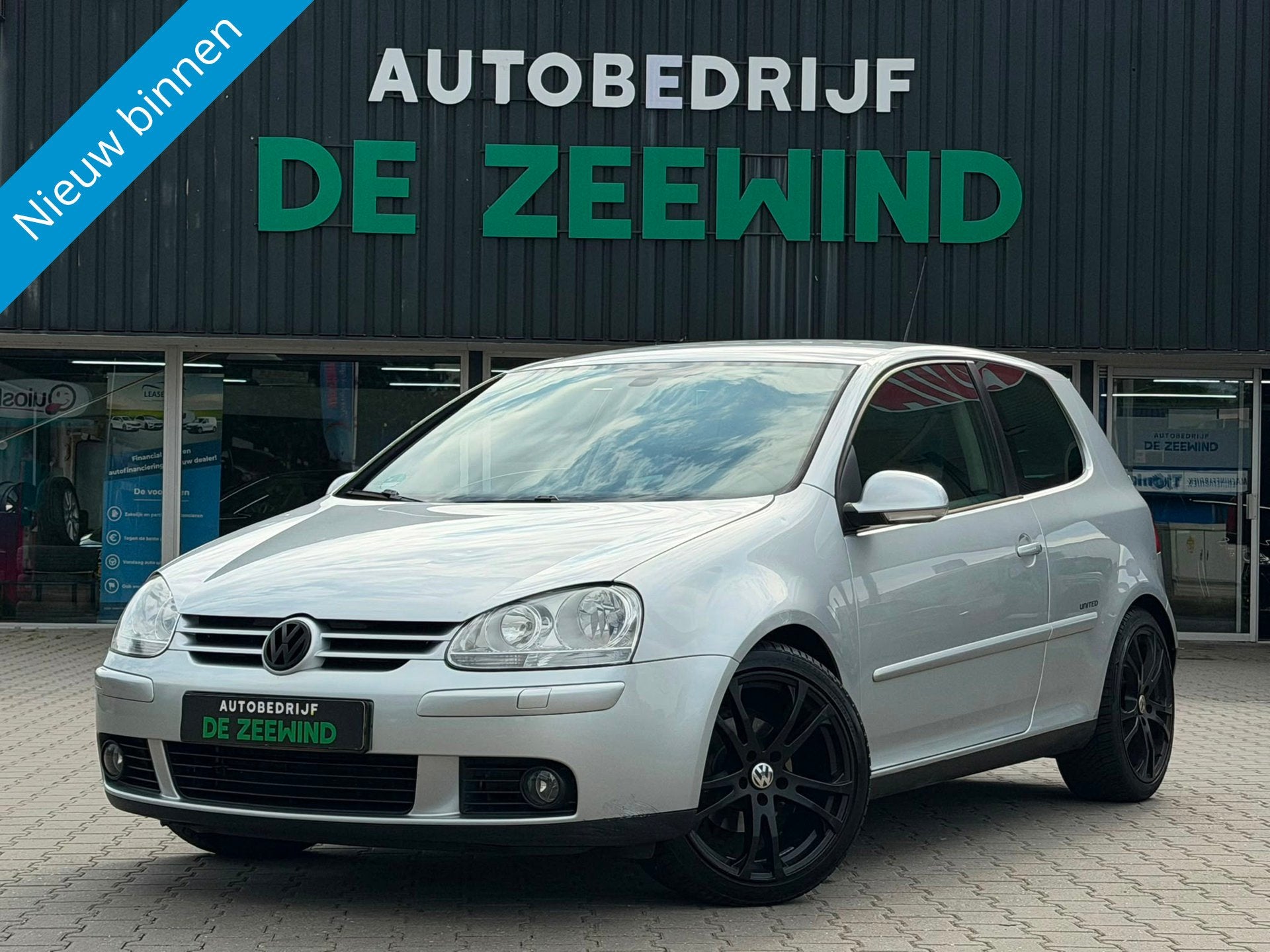 Volkswagen GOLF 1.4 Easyline|3D|airco|vruis controle, Gebruikt, 4 cilinders, 610 kg, Bedrijf