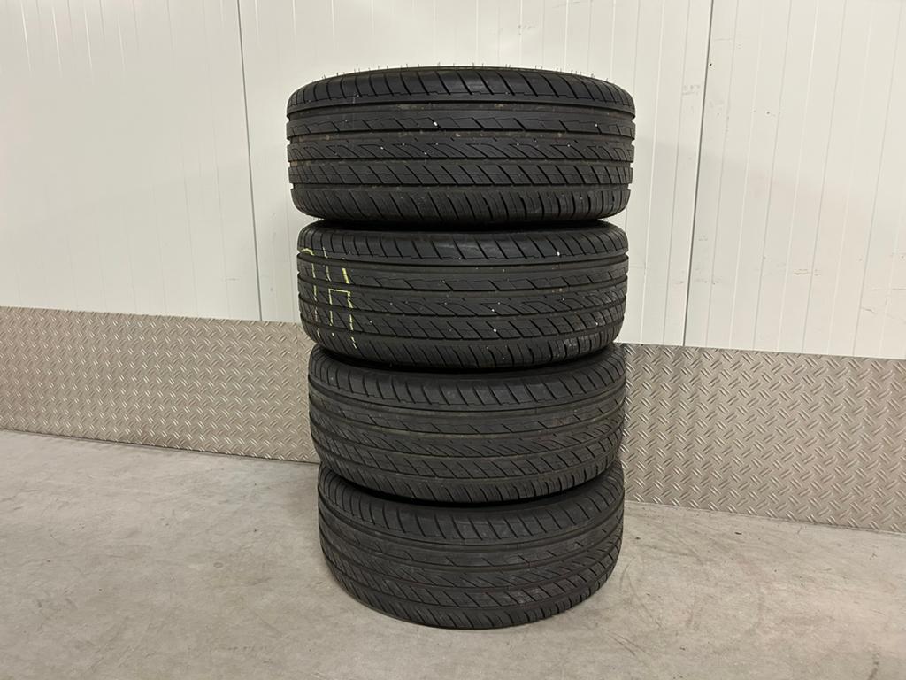 Peugeot RCZ 19 inch 5x108 Zomer 2022 235/40/19, Gebruikt, Banden en Velgen, 235 mm, Michelin