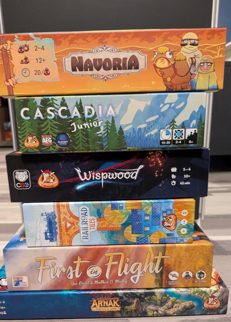 Bordspellen: Arnak, Cascadia Junior navoria, Hobby en Vrije tijd, Gezelschapsspellen | Bordspellen, Vijf spelers of meer, Ophalen of Verzenden