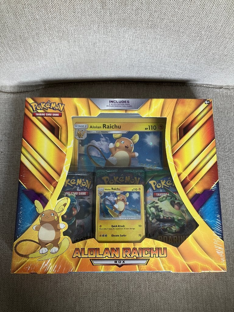 Pokemon Alolan Raichu Box Roaring Skies Burning Shadows, Ophalen of Verzenden, Nieuw, Overige typen