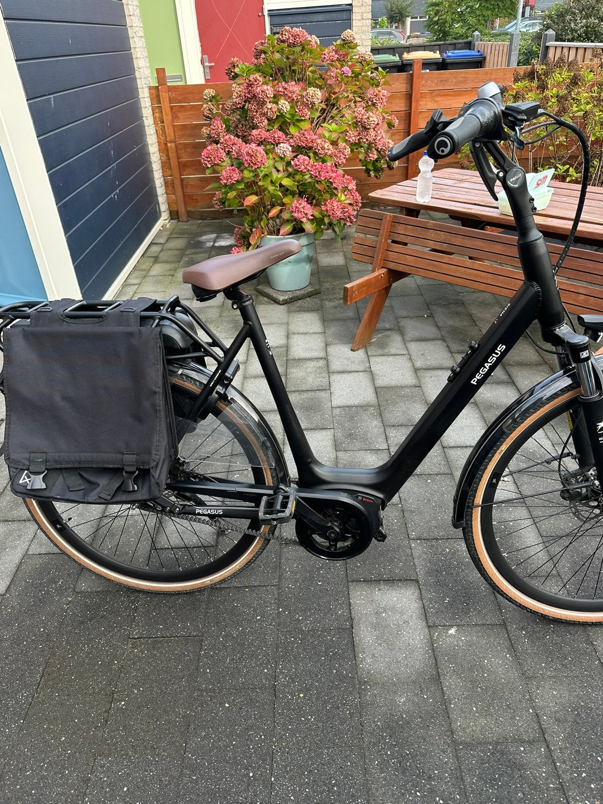MOOIE STADSFIETS ELEKTRISCHE PEGASUS SIENAE7F BELT NL 2023