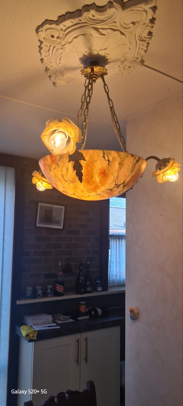 Antieke Alabaster Hanglamp met Bloemdetails, Ophalen