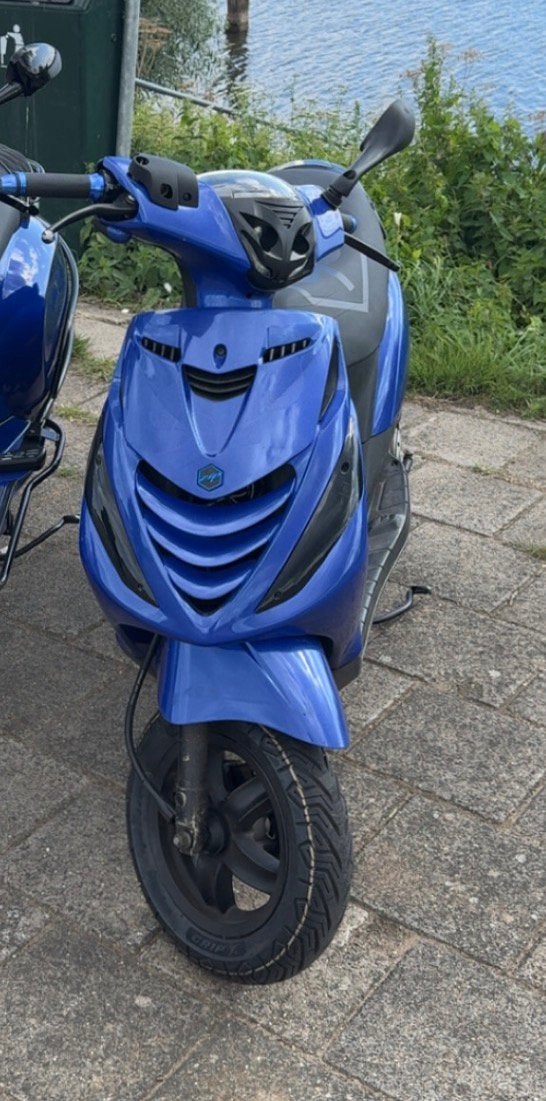 Piaggio zip 4takt 50cc, Fietsen en Brommers, Ophalen, Gebruikt, Maximaal 45 km/u, Zip
