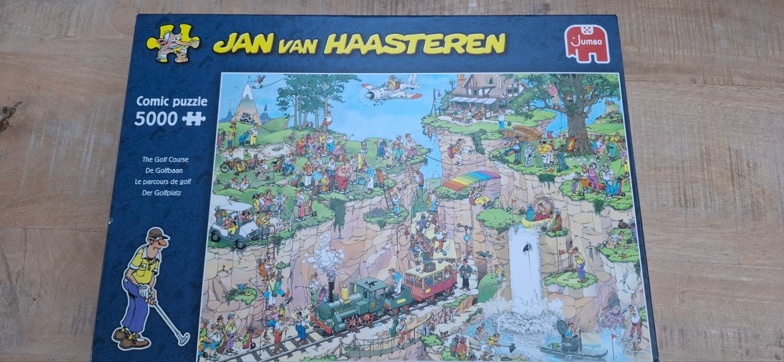 Jan van Haasteren Comic Puzzel - De Golfbaan - 5000 stukjes, Ophalen of Verzenden, Meer dan 1500 stukjes, Zo goed als nieuw, Legpuzzel