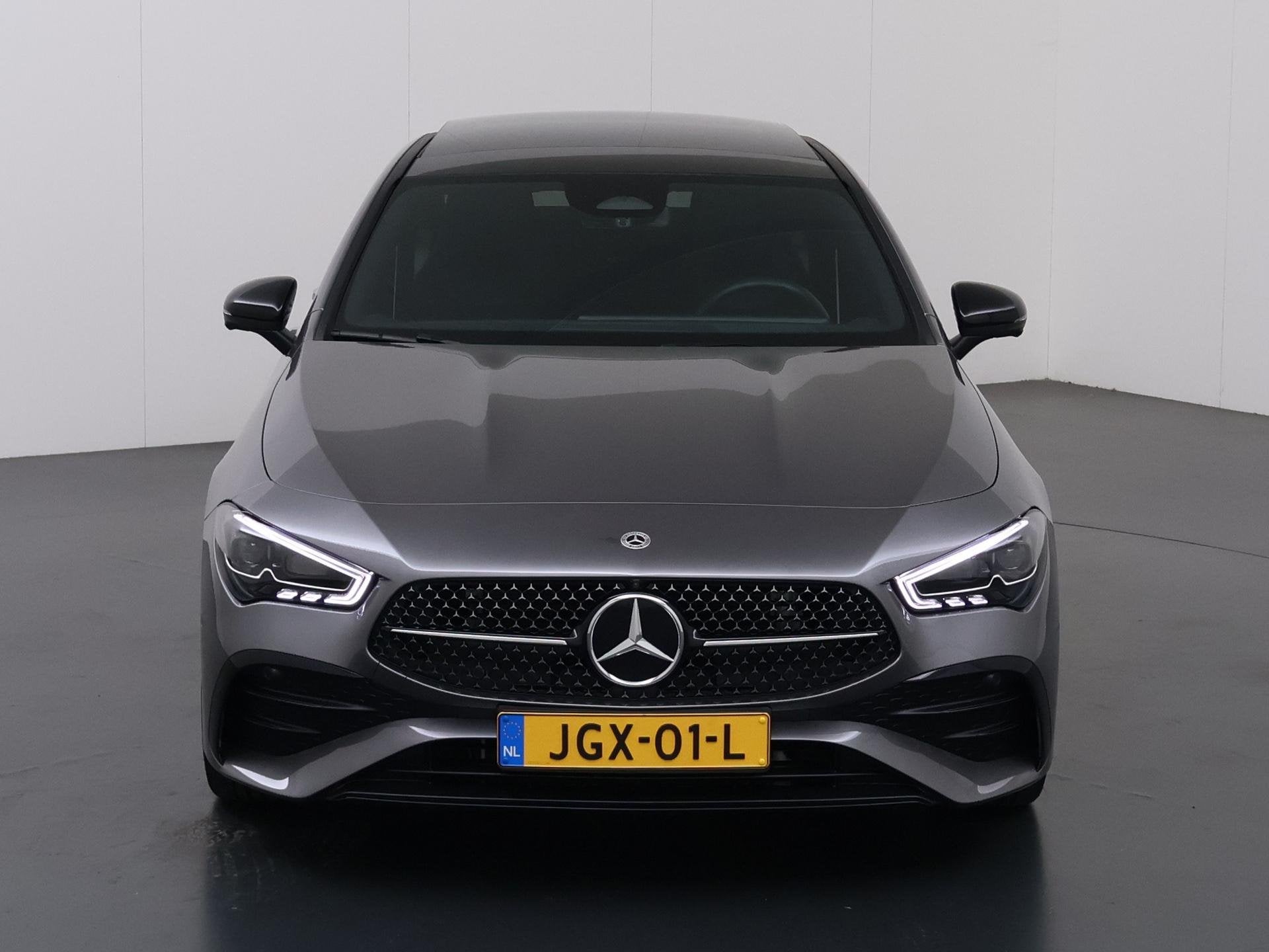 Mercedes-Benz CLA-klasse 180 Business Solution AMG | Night |, Auto's, 136 pk, Gebruikt, 4 cilinders, Origineel Nederlands