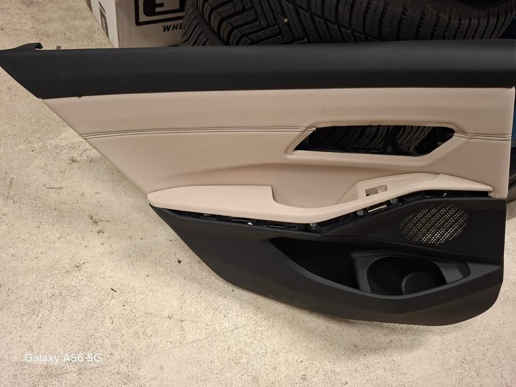 Nieuwe LA portierbekleding BMW 3 Serie G21 Touring, Auto-onderdelen, Interieur en Bekleding, Ophalen