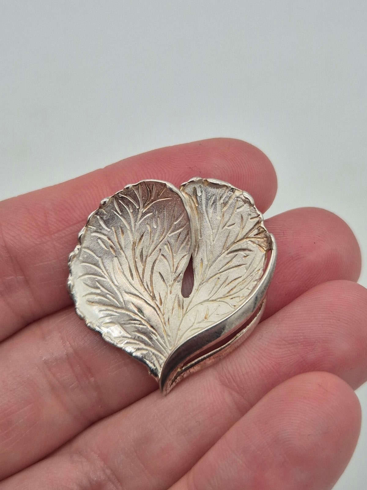 Zilveren broche 835 K&L in bladmotief, Verzenden, Gebruikt, Zilver, Zilver