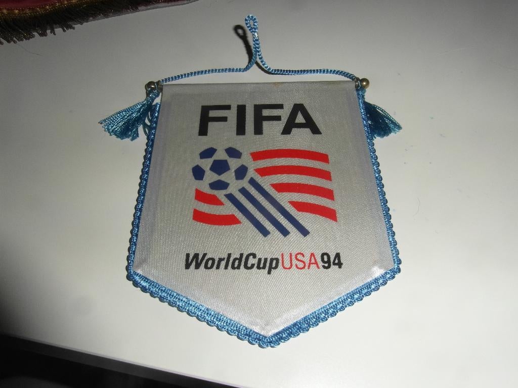 voetbal mini vaantje wk 1994 USA amerika, Ophalen of Verzenden, Zo goed als nieuw, Buitenlandse clubs, Vaantje of Sjaal