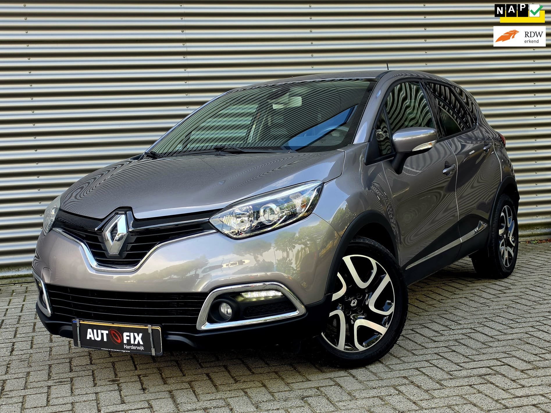 Renault Captur 1.2 TCe Dynamique / Automaat / Camera / PDC /, Euro 5, 4 cilinders, Parkeersensor, Origineel Nederlands