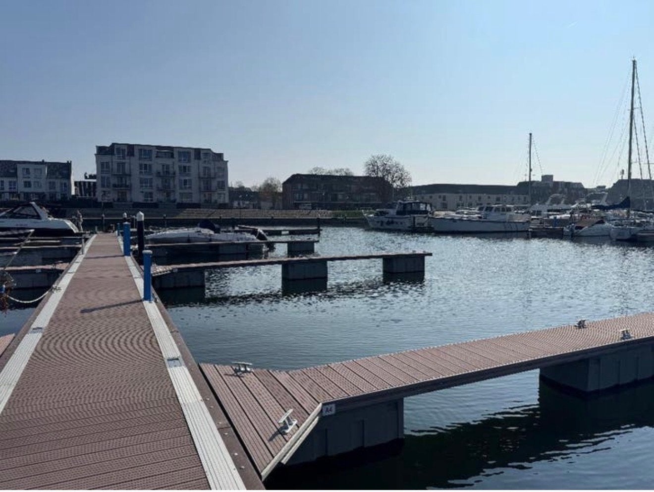 Ligplaats in Hellevoetsluis te huur, Watersport en Boten, Ligplaatsen, Herfst, Buiten