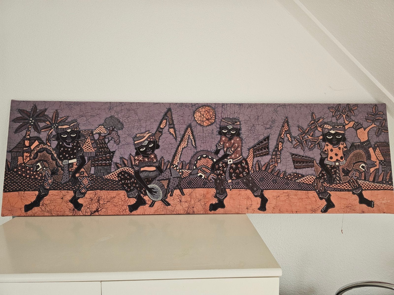 indisch wanddoek op  een houten raster, Ophalen
