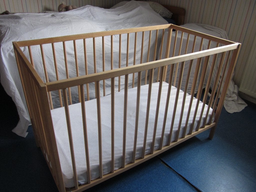 KINDERLEDIKANTJE, Kinderen en Baby's, Babywiegjes en Ledikanten, Ophalen, Gebruikt, Ledikant