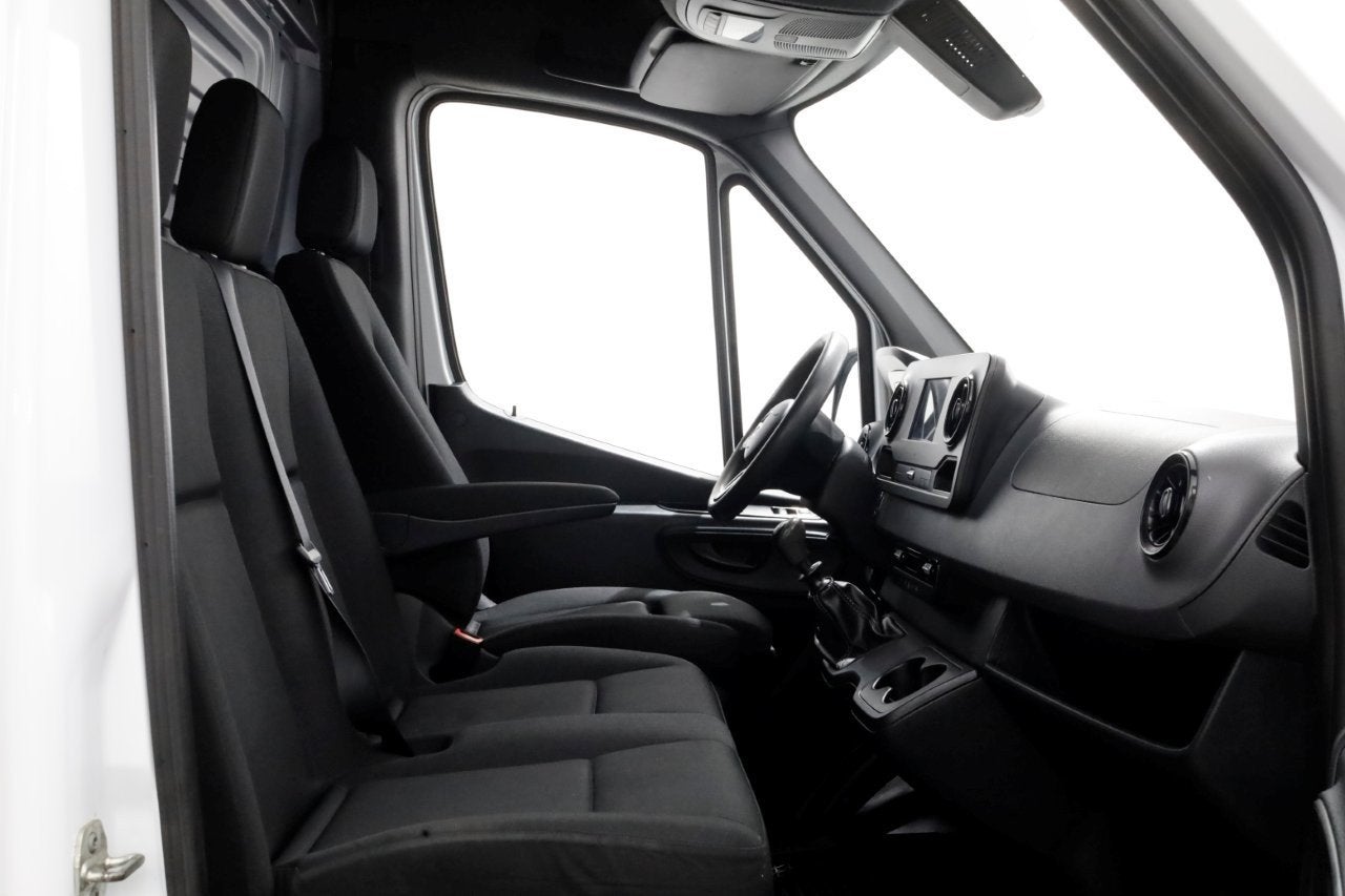 Mercedes-Benz Sprinter 317 CDI 170pk RWD L2H2 LED/Airco/Came, Achterwielaandrijving, Gebruikt, Euro 6, 4 cilinders