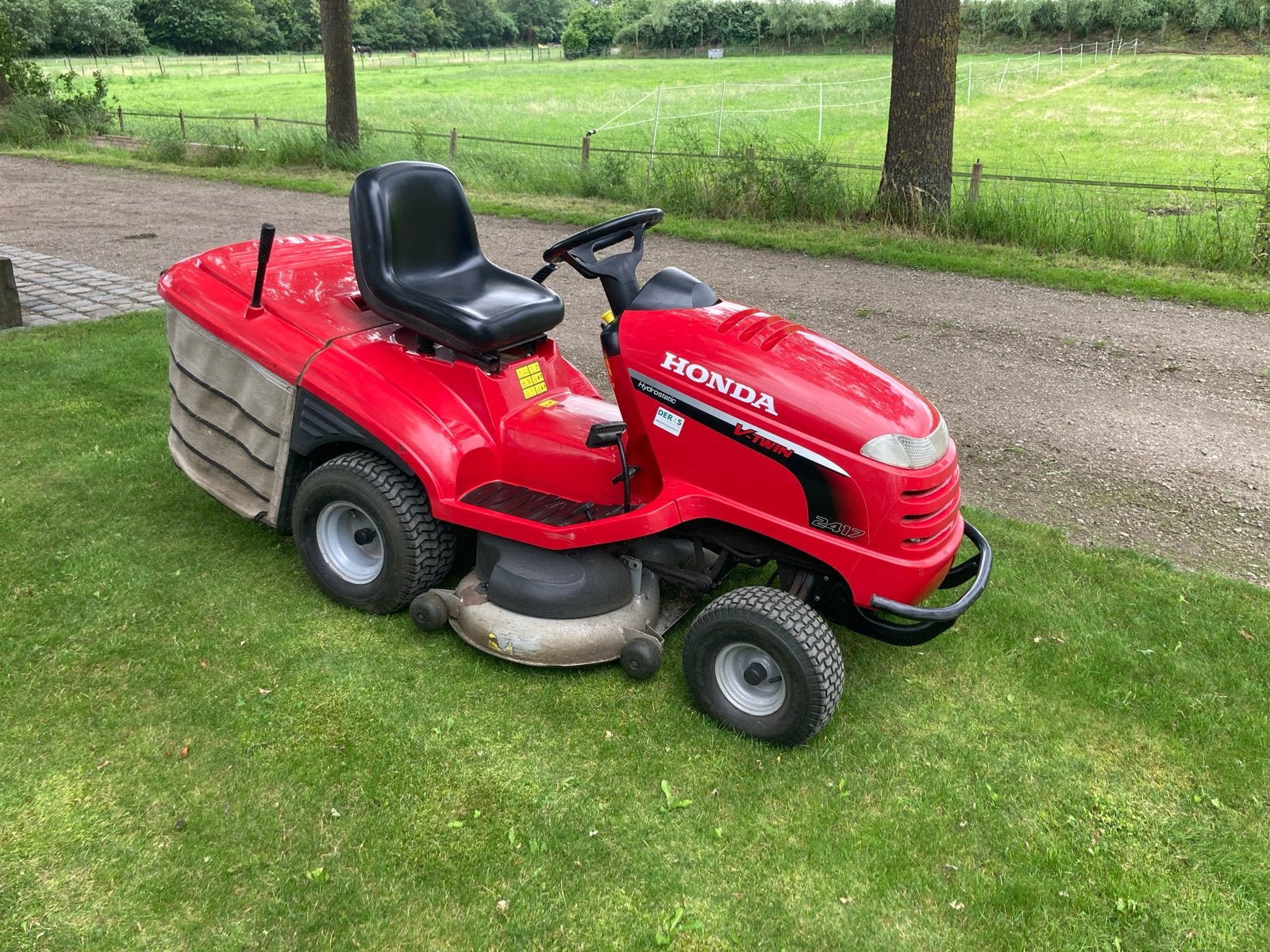 Honda 2417 Zitmaaier - Krachtige V-Twin Motor, Ophalen of Verzenden, Gebruikt, Opvangzak, 90 tot 120 cm