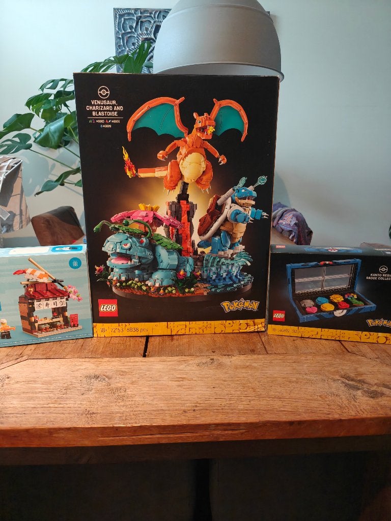 Lego x Pokemon Charizard, Blastoise, Venusaur + Kanto Badges, Kinderen en Baby's, Lego, Nieuw, Ophalen of Verzenden, Complete set