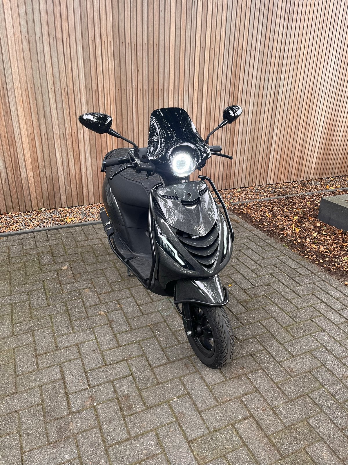 Piaggio Zip full option, Ophalen, Zip, Zo goed als nieuw, Benzine