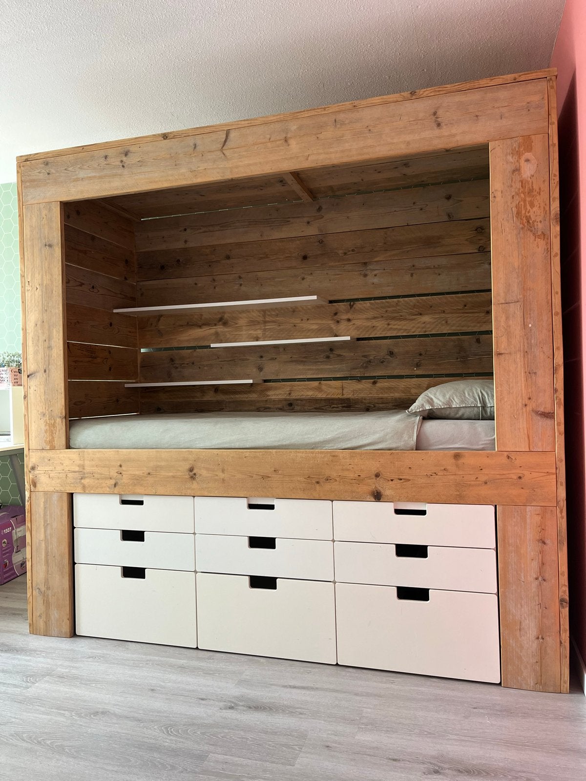 Steigerhouten bedstede met opberglades, Ophalen, Gebruikt, 90 cm, Eenpersoons