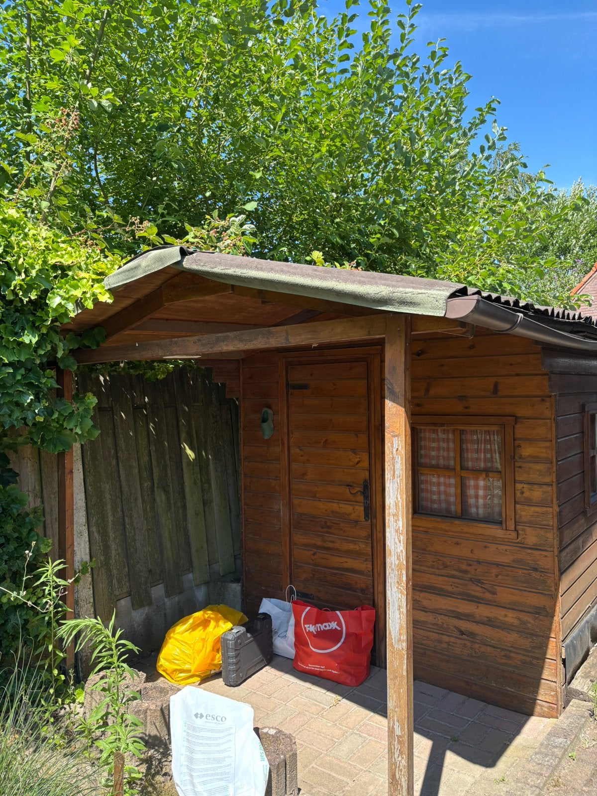 Tuinhuisje Gratis! Wel zelf demonteren, Tuin en Terras, Ophalen, Tuinhuis, 250 tot 500 cm, 2 ramen