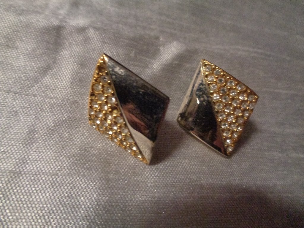 goudkleurige stekers met strass nr or 0182, Sieraden, Tassen en Uiterlijk, Oorbellen, Overige materialen, Nieuw, Ophalen of Verzenden