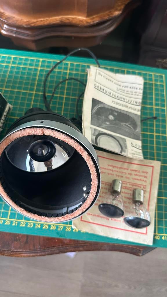 Nieuwe Helphos zoeklamp zonder glas + 2 extra lampjes, Ophalen of Verzenden, Nieuw, Universele onderdelen
