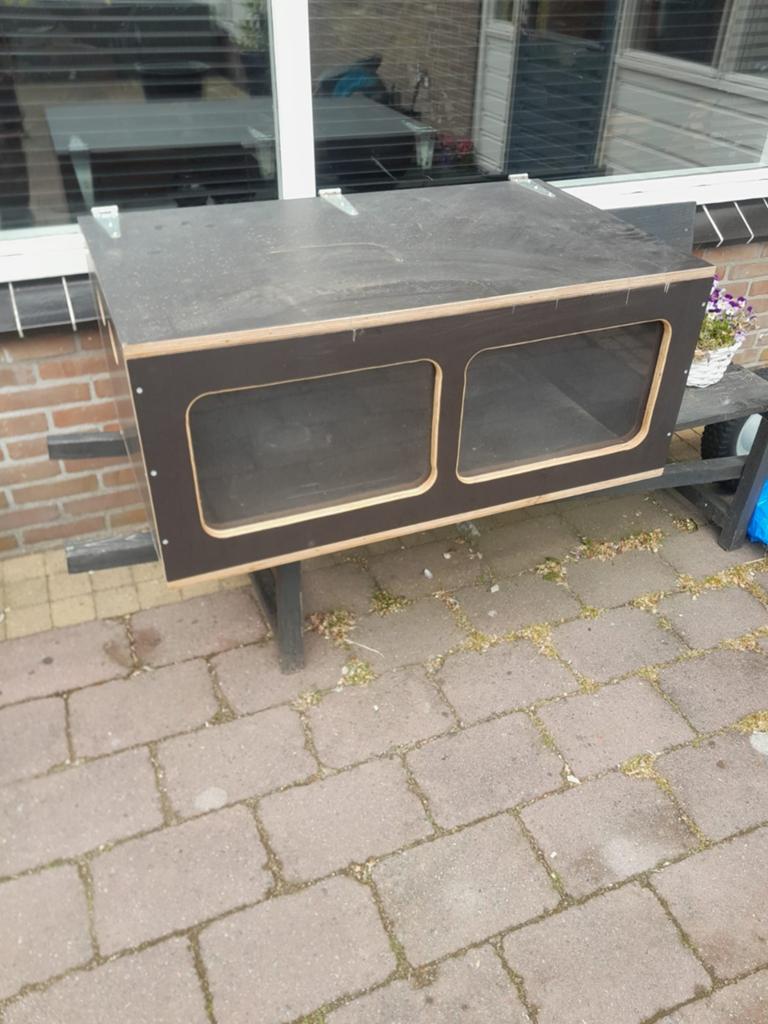 Te koop opfokbak met deksel., Dieren en Toebehoren, Ophalen
