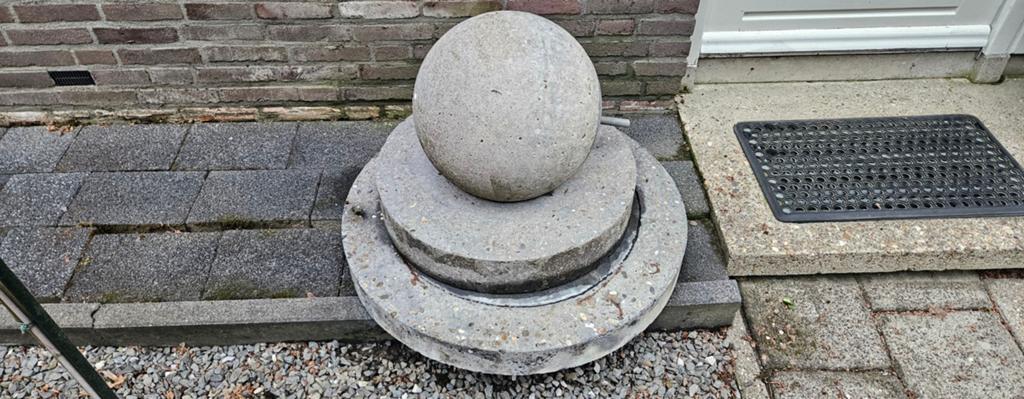 Water ornament zonder pomp, kuip en rooster, Tuin en Terras, Waterpartijen en Fonteinen, Ophalen, Gebruikt, Hardsteen, Waterornament