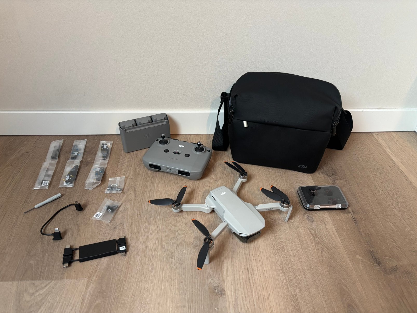 DJI Mini 2  Fly More Combo Drone, 30 tot 45 minuten, Cameradrone, 5 tot 10 kilometer, Ophalen of Verzenden