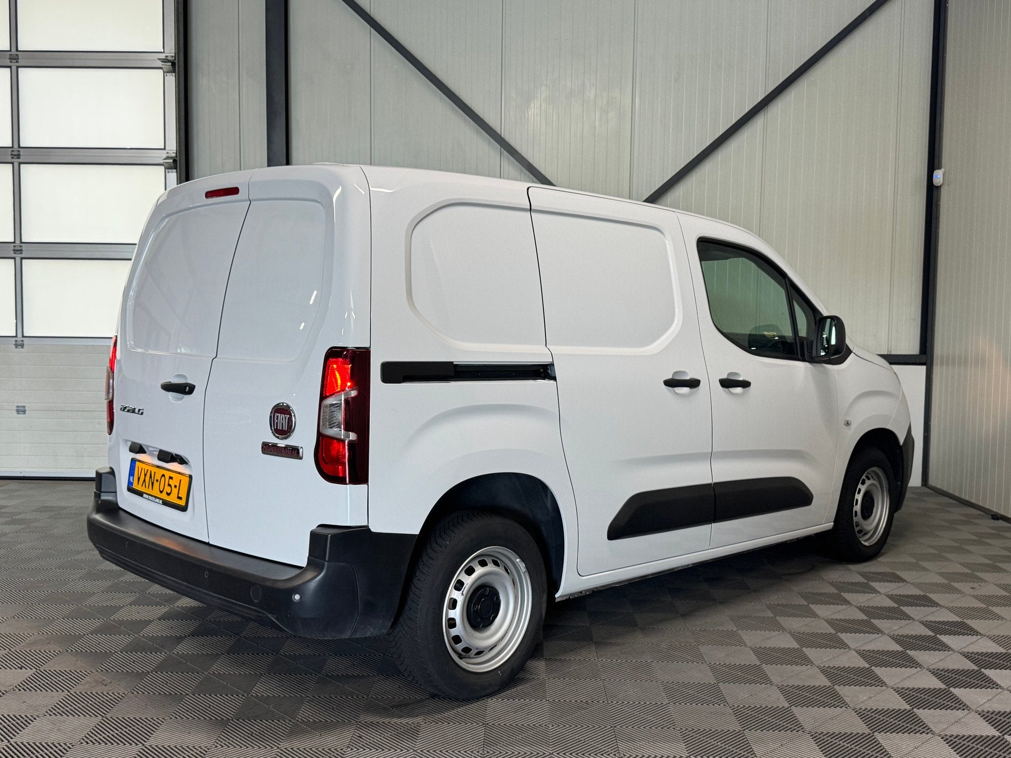 Fiat Doblo Cargo 1.2 Turbo 81kw | L1 Professional | Airco |, Voorwielaandrijving, 1940 kg, 15 km/l, Gebruikt