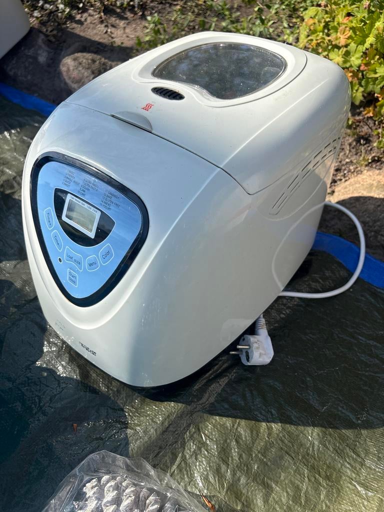 Broodbakmachine met 15 programma's en timer, Witgoed en Apparatuur, Met timer, Gebruikt, 800 tot 1200 gram deeg, Ophalen of Verzenden