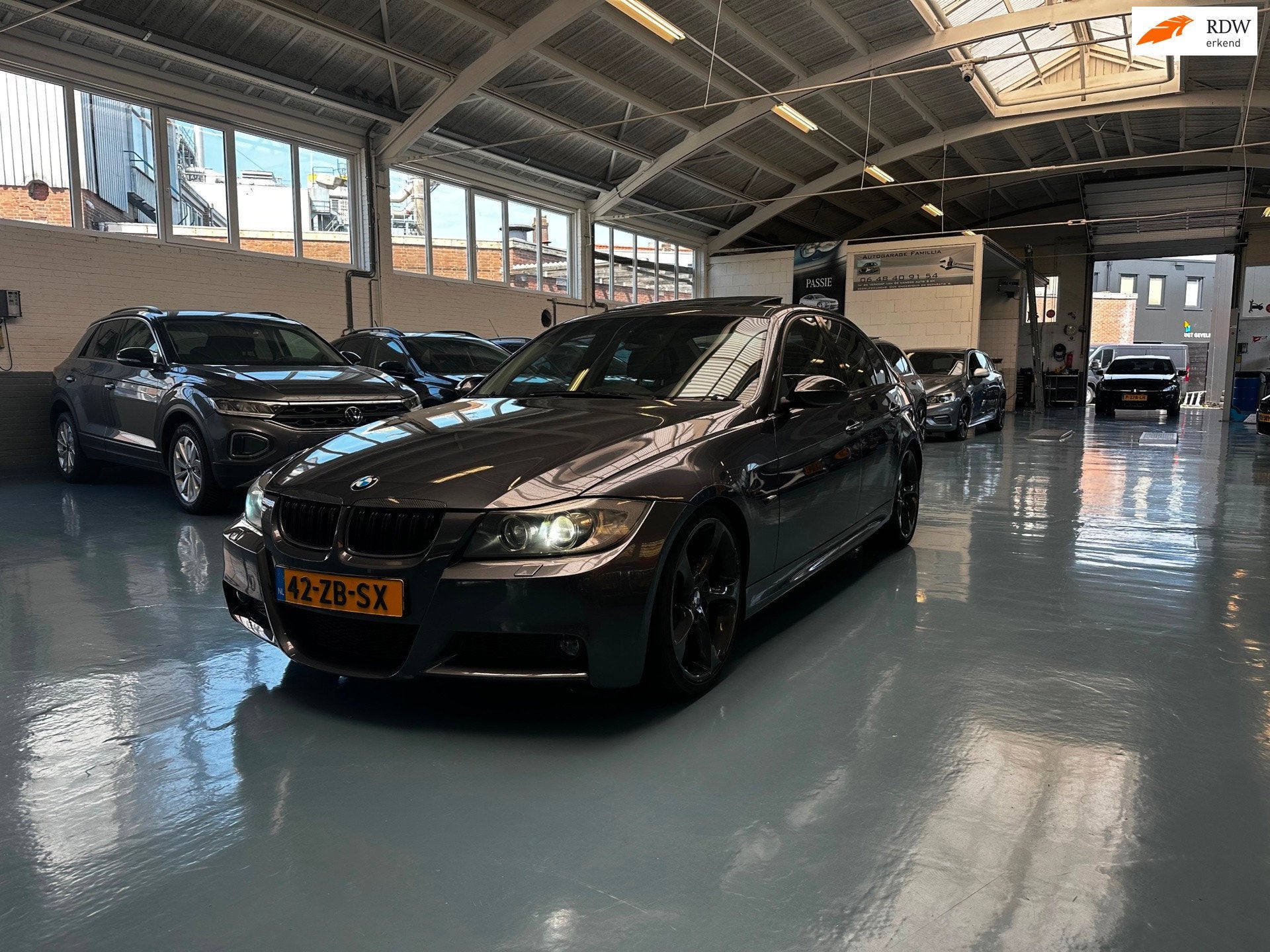 BMW 3-serie 325i Dynamic Executive, 745 kg, Achterwielaandrijving, Gebruikt, 2497 cc