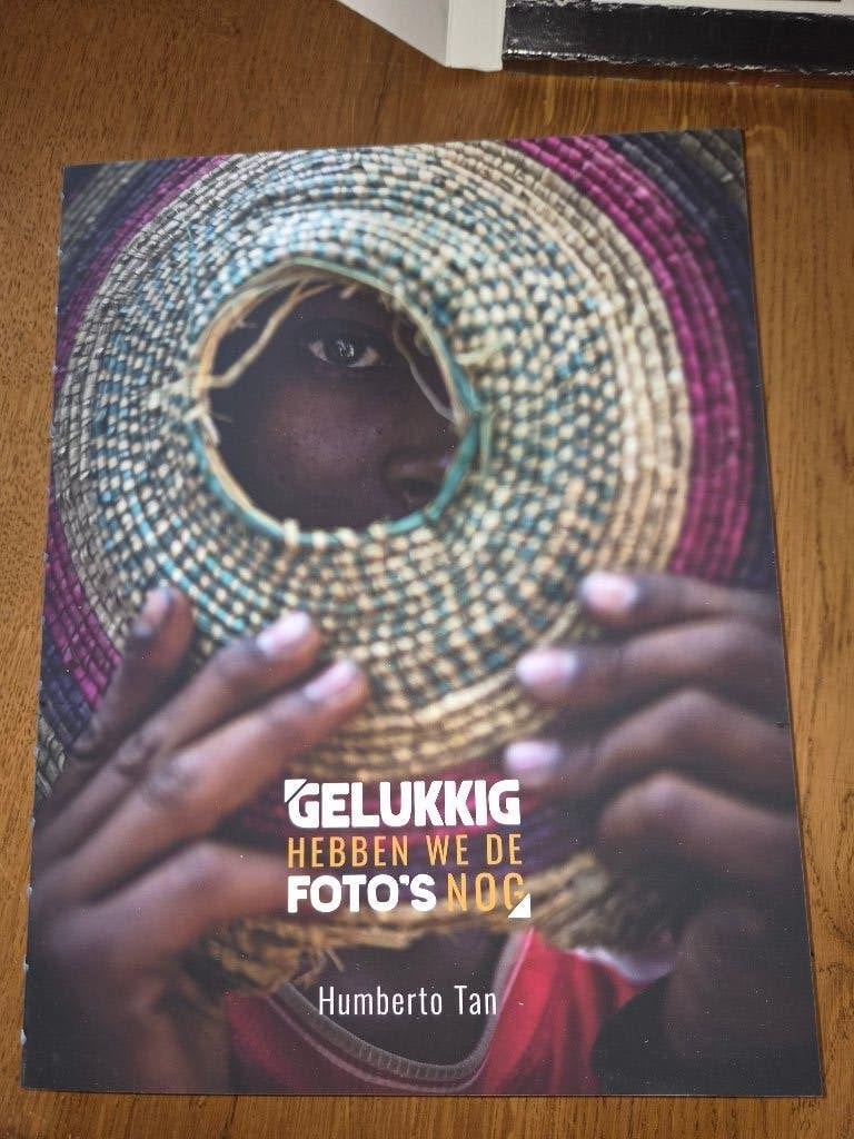 nieuw humberto tan boek gelukkig hebben we de foto's nog, Ophalen of Verzenden, Nieuw, Overige onderwerpen, Humberto Tan