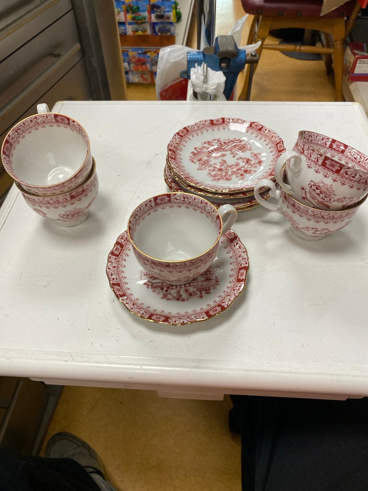 Vintage porseleinen theeservies met rood decor, Ophalen of Verzenden