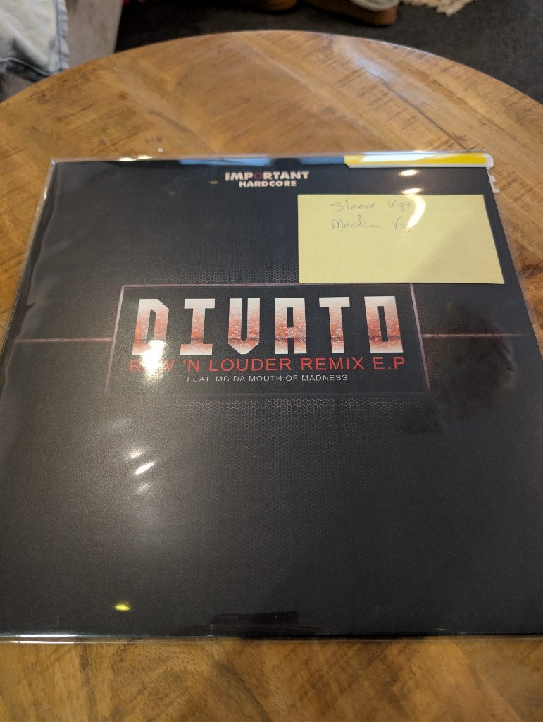 Divato Ft Mouth of Madness - Raw 'n Louder rmx  (54), Gebruikt, Hardcore, Inclusief binnenhoes, Ophalen of Verzenden