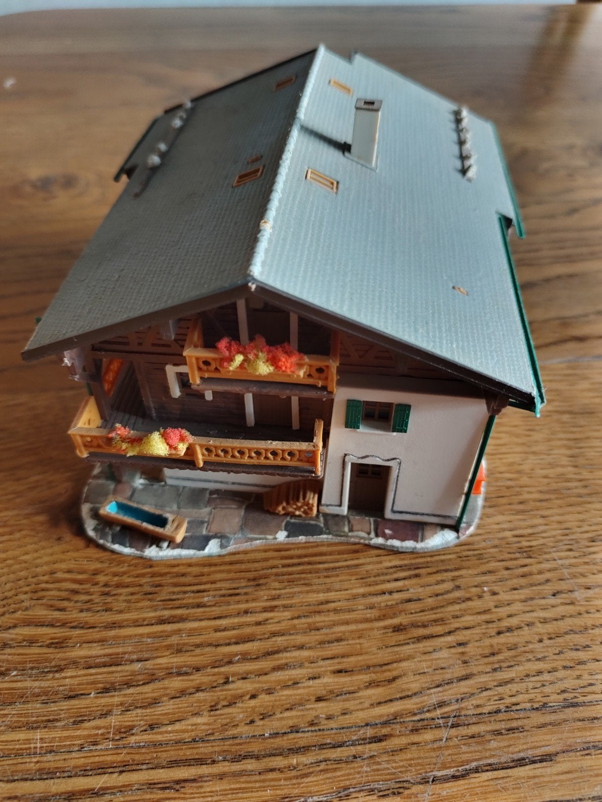 Gedetailleerd huisje modelbouw - Diorama, Ophalen of Verzenden, Zo goed als nieuw, Groter dan 1:35, Diorama