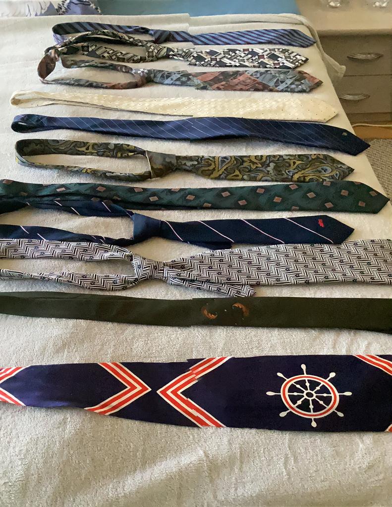 11 stuks stropdassen., Ophalen of Verzenden, Zo goed als nieuw, Overige kleuren