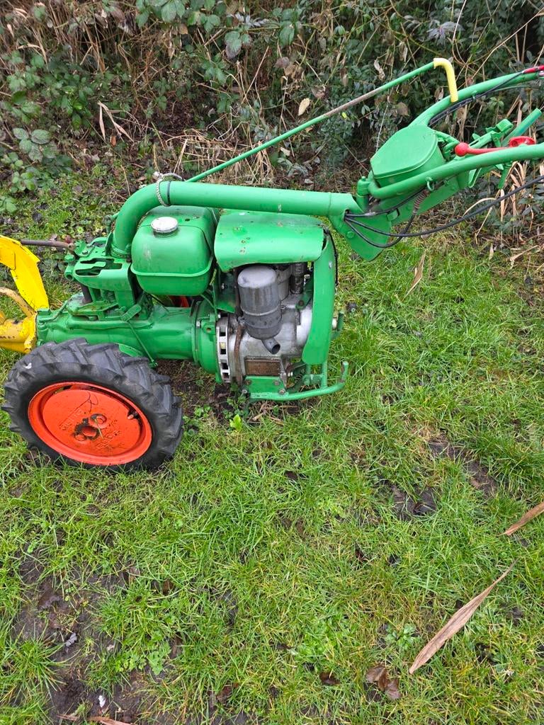 Agria 1700,  Hatz Diesel, frees,kar., Ophalen, 50 cm of meer