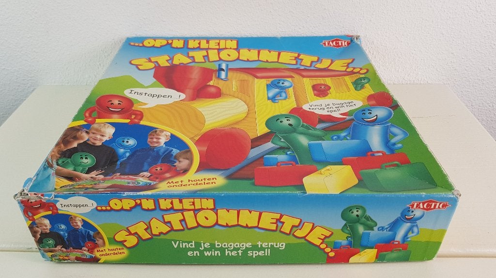 Op een klein stationnetje, Tactic 2002. Bordspel. 6A8, Tweedehands verkoop, Tweedehands verkoop, Gebruikt, Ophalen of Verzenden