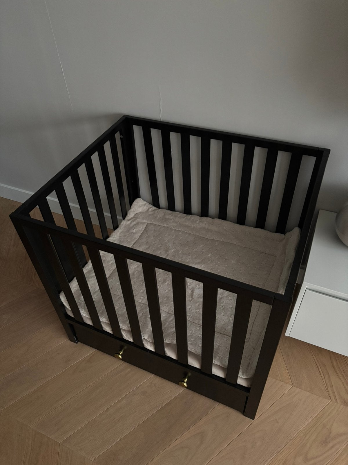 Baby box - zwart, Ophalen, Boxkleed