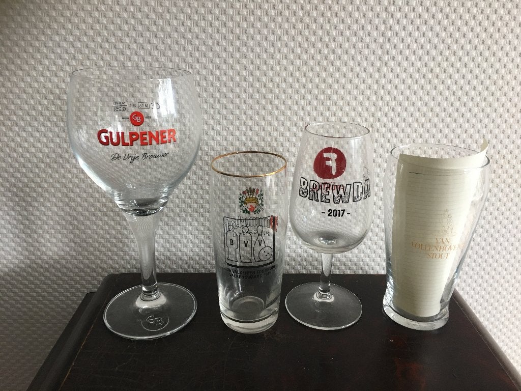 Bierglaze Gulpener, Dommelsch  Brewda  van Vollenhoven oud, Verzenden, Zo goed als nieuw, Glas of Glazen, Dommelsch